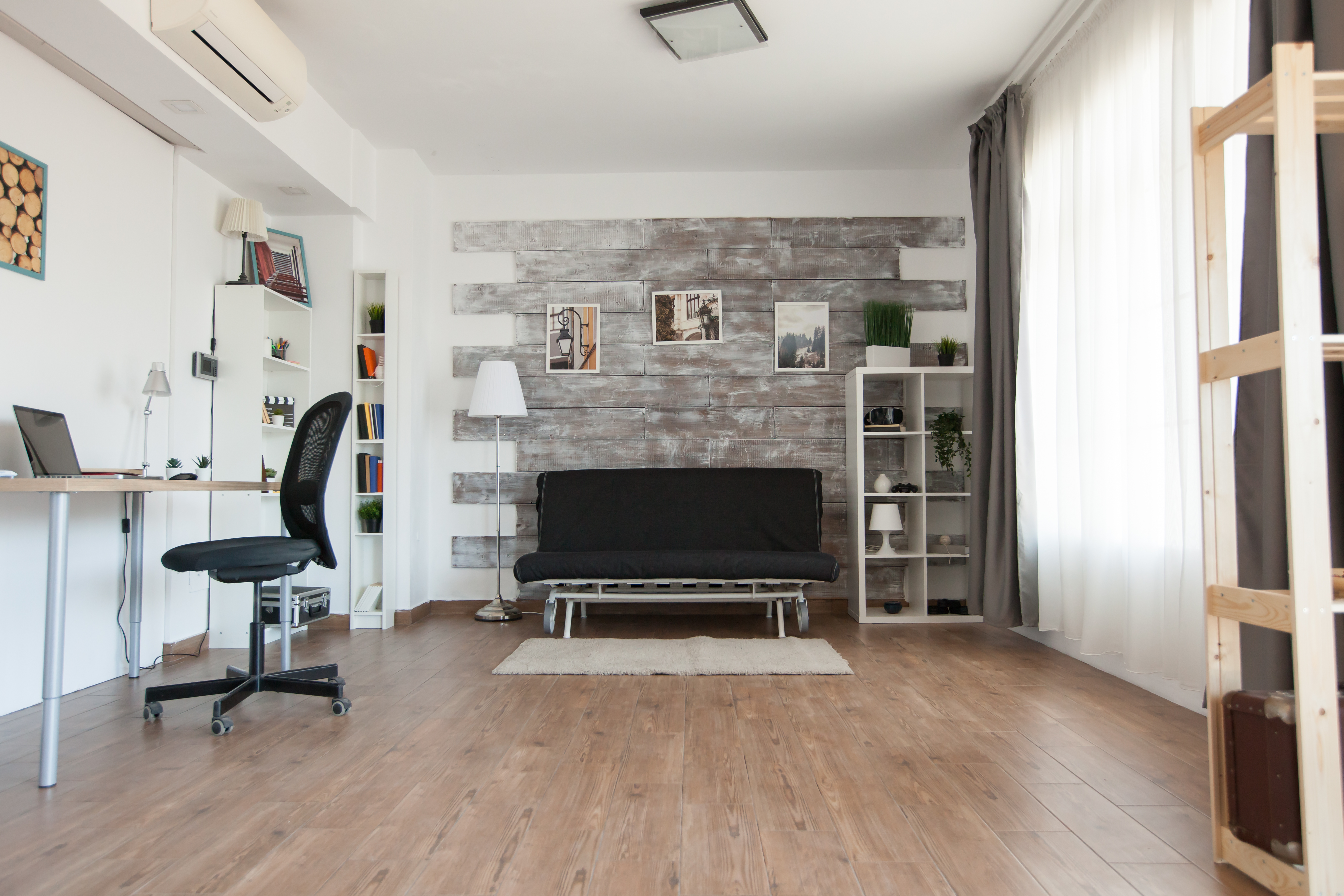 Main LVT Image